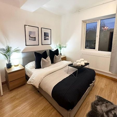 Retreat To A Stylish Ensuite In Londra Dış mekan fotoğraf