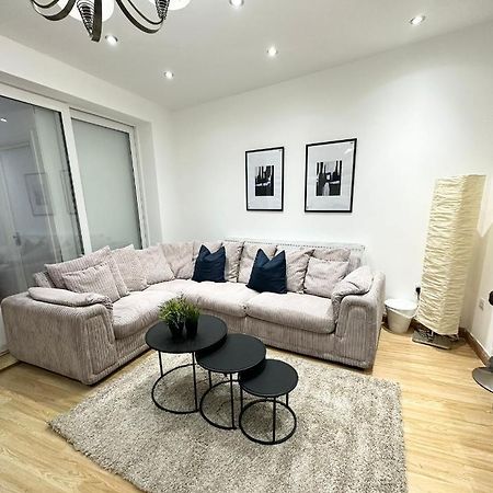 Retreat To A Stylish Ensuite In Londra Dış mekan fotoğraf