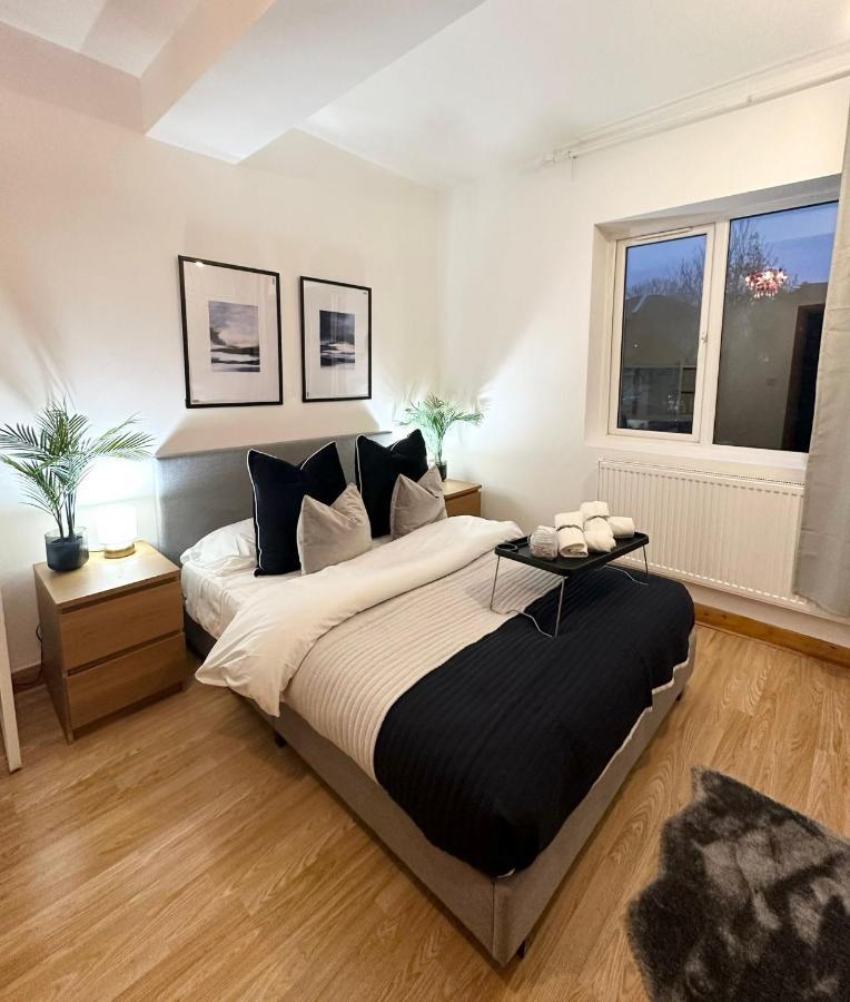 Retreat To A Stylish Ensuite In Londra Dış mekan fotoğraf
