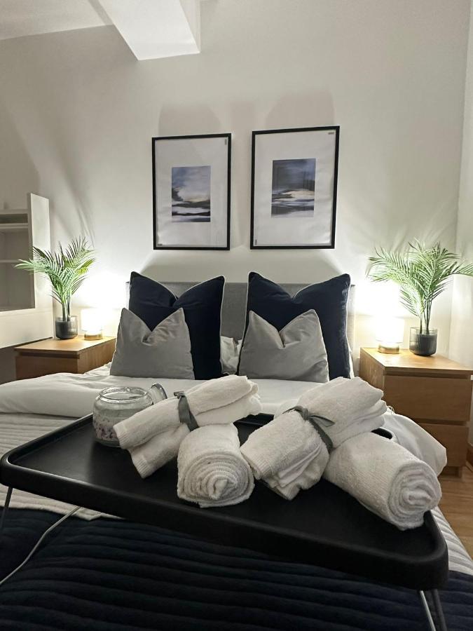 Retreat To A Stylish Ensuite In Londra Dış mekan fotoğraf